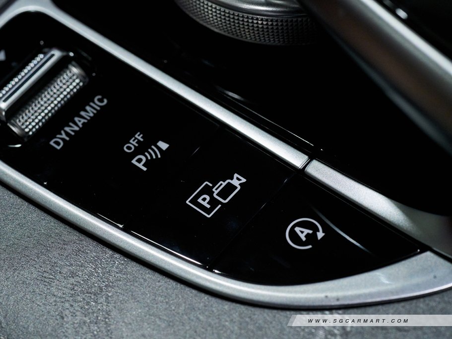 https://i.i-sgcm.com/new_cars/cars/12329/12329_g45