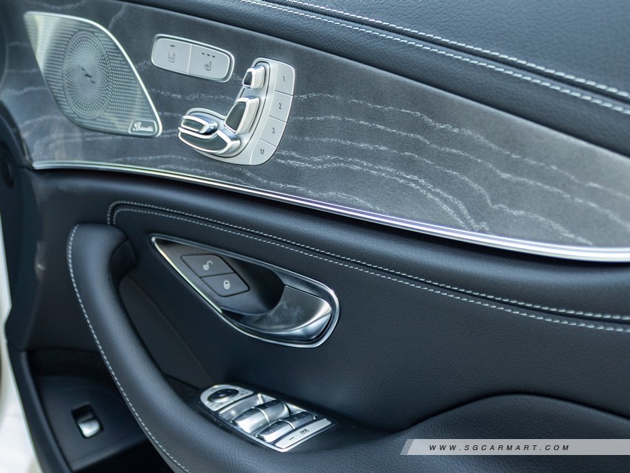 https://i.i-sgcm.com/new_cars/cars/12329/12329_g64