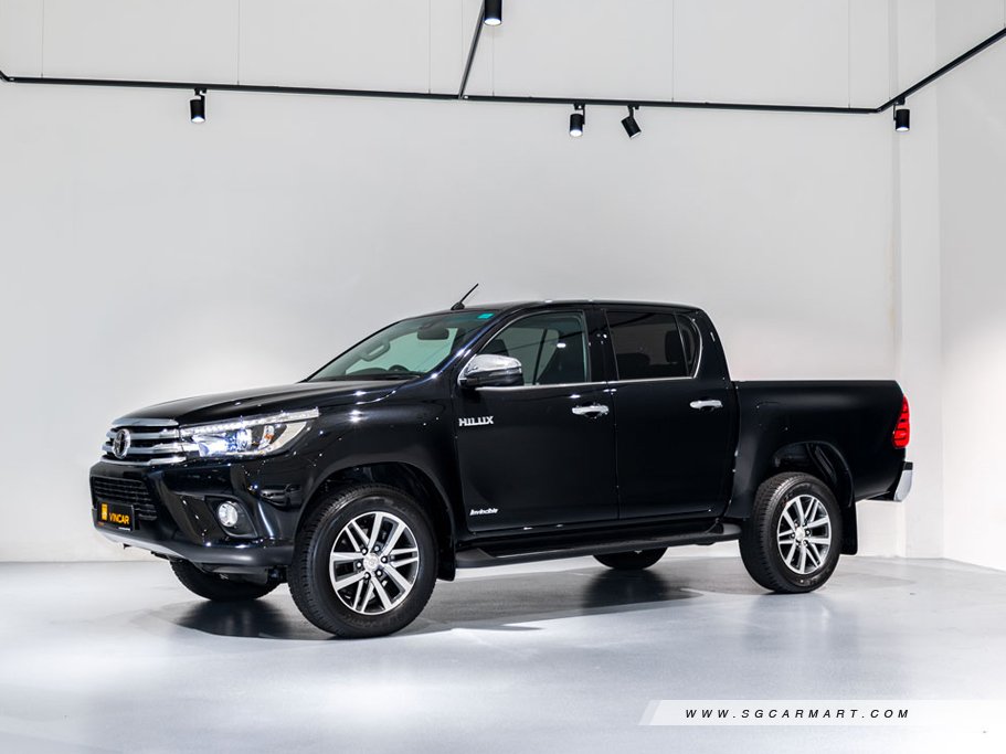 https://i.i-sgcm.com/new_cars/cars/12330/12330_g1