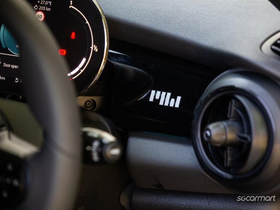 https://i.i-sgcm.com/new_cars/cars/12340/12340_g110