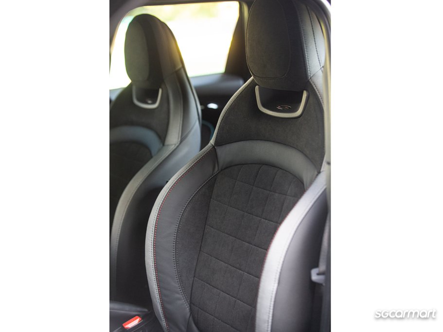 https://i.i-sgcm.com/new_cars/cars/12340/12340_g116