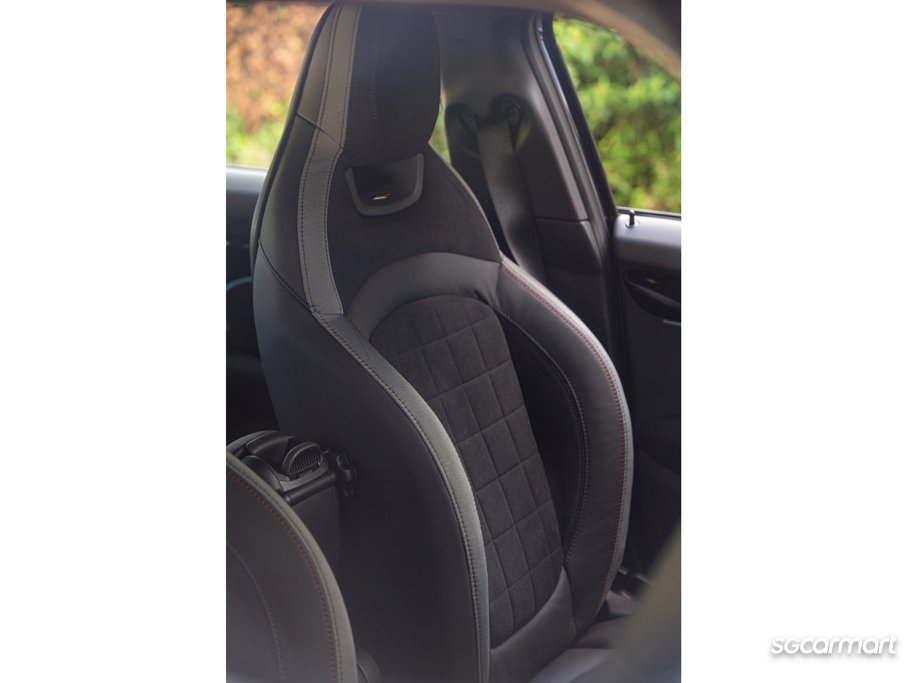 https://i.i-sgcm.com/new_cars/cars/12340/12340_g117