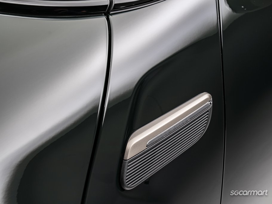 https://i.i-sgcm.com/new_cars/cars/12340/12340_g121