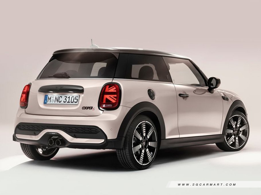 https://i.i-sgcm.com/new_cars/cars/12340/12340_g55