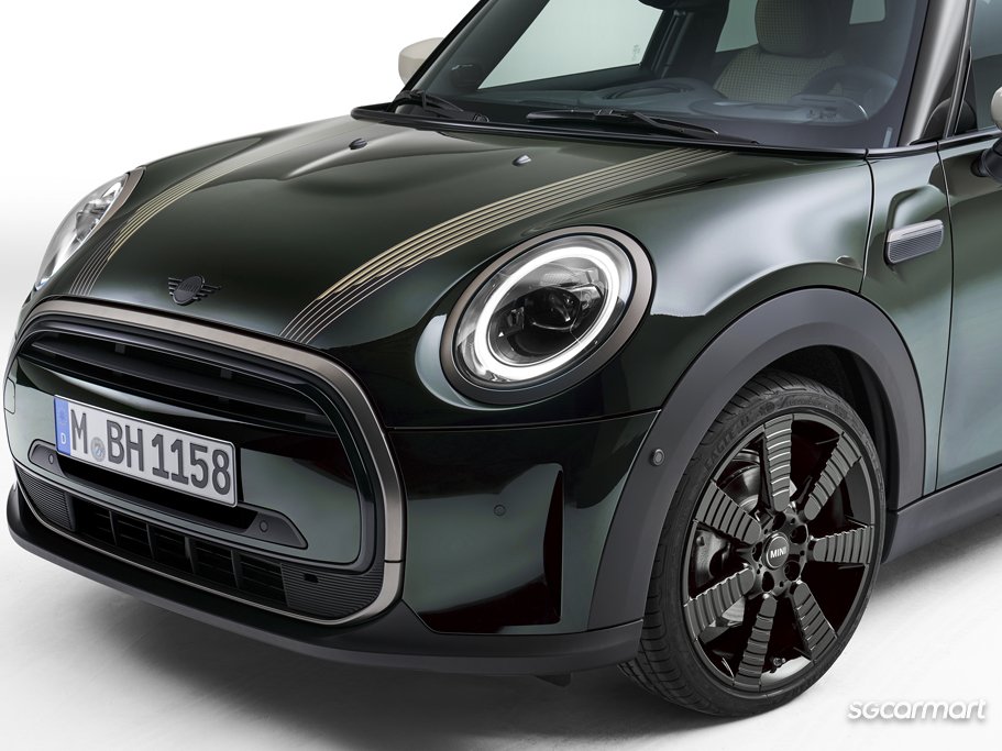 https://i.i-sgcm.com/new_cars/cars/12341/12341_g126