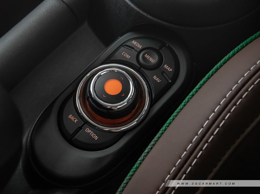 https://i.i-sgcm.com/new_cars/cars/12341/12341_g14