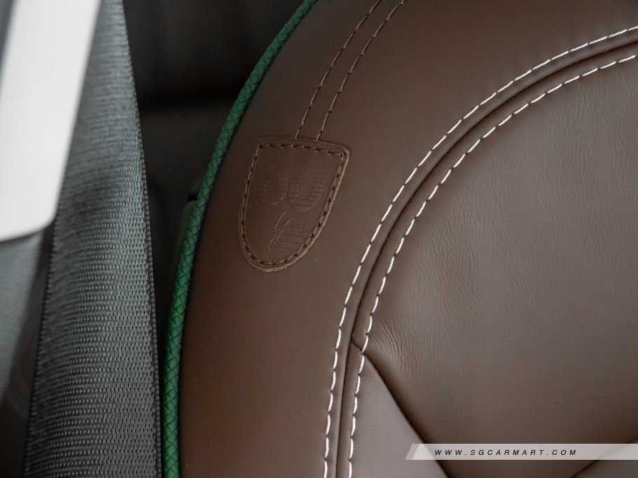https://i.i-sgcm.com/new_cars/cars/12341/12341_g15
