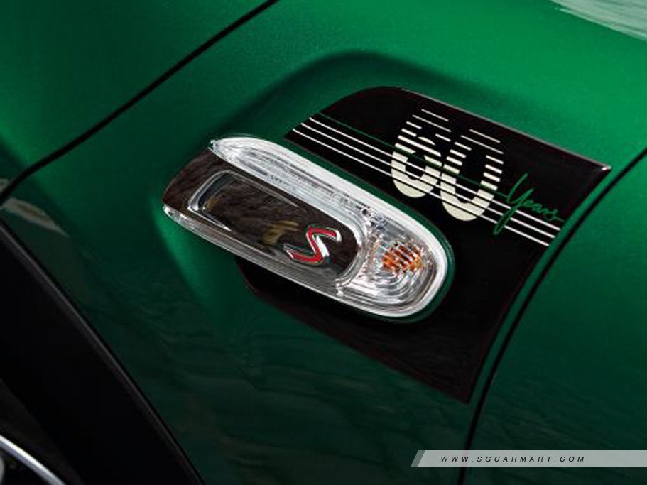 https://i.i-sgcm.com/new_cars/cars/12341/12341_g40