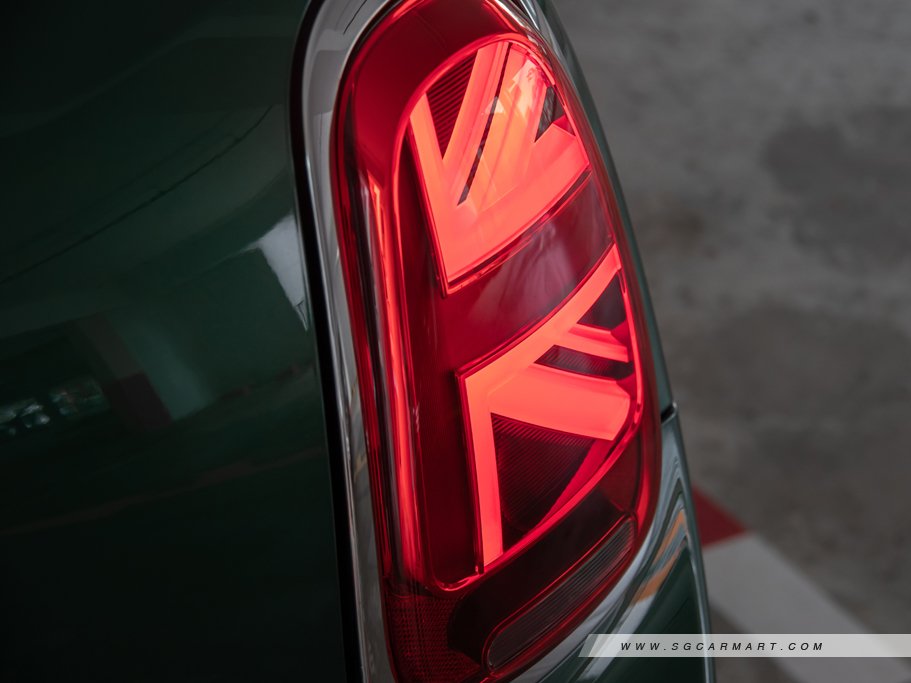 https://i.i-sgcm.com/new_cars/cars/12341/12341_g7