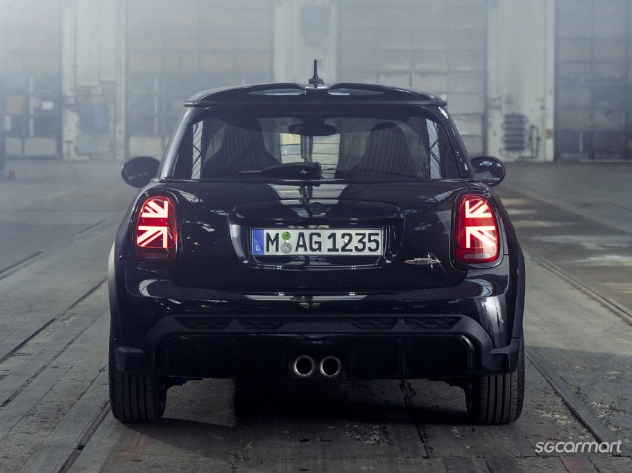 https://i.i-sgcm.com/new_cars/cars/12341/12341_g98