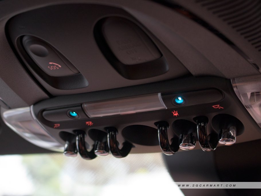 https://i.i-sgcm.com/new_cars/cars/12342/12342_g17