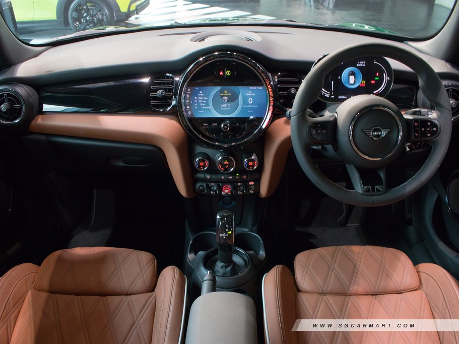 https://i.i-sgcm.com/new_cars/cars/12342/12342_g8