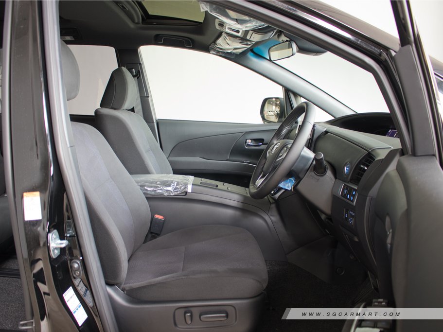 https://i.i-sgcm.com/new_cars/cars/12345/12345_g13