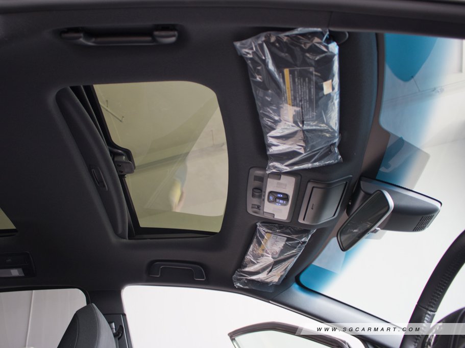 https://i.i-sgcm.com/new_cars/cars/12345/12345_g17