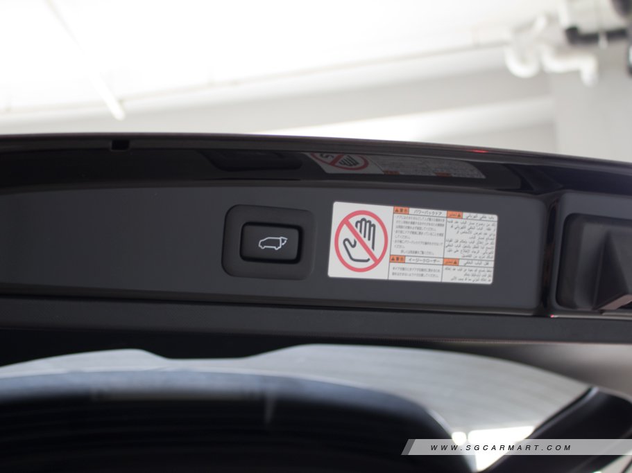https://i.i-sgcm.com/new_cars/cars/12345/12345_g31