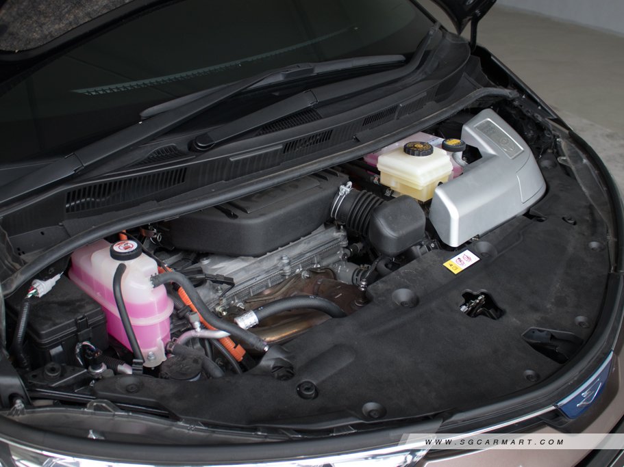 https://i.i-sgcm.com/new_cars/cars/12345/12345_g32