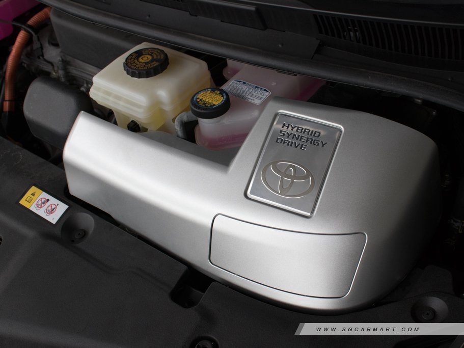 https://i.i-sgcm.com/new_cars/cars/12345/12345_g33