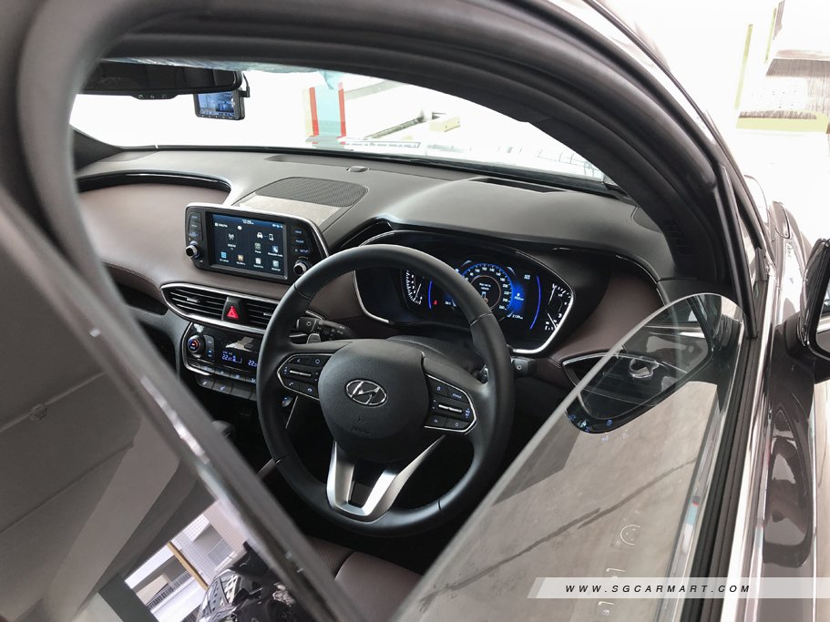 https://i.i-sgcm.com/new_cars/cars/12350/12350_g14