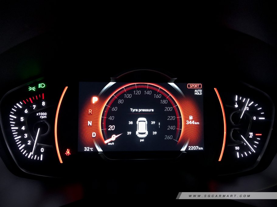 https://i.i-sgcm.com/new_cars/cars/12350/12350_g16