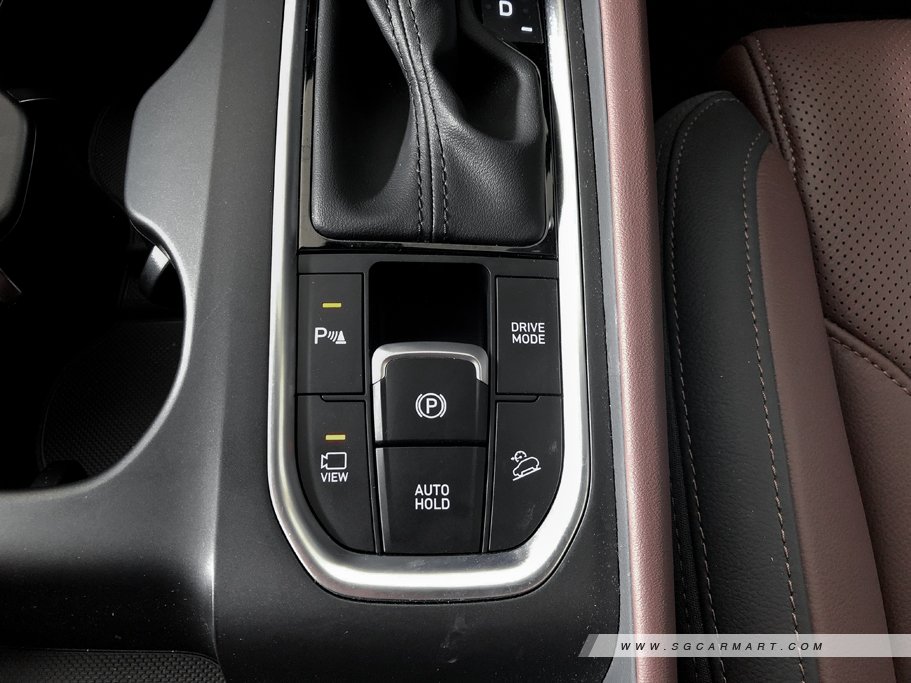 https://i.i-sgcm.com/new_cars/cars/12350/12350_g22