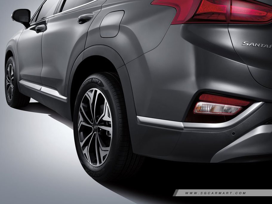 https://i.i-sgcm.com/new_cars/cars/12350/12350_g46
