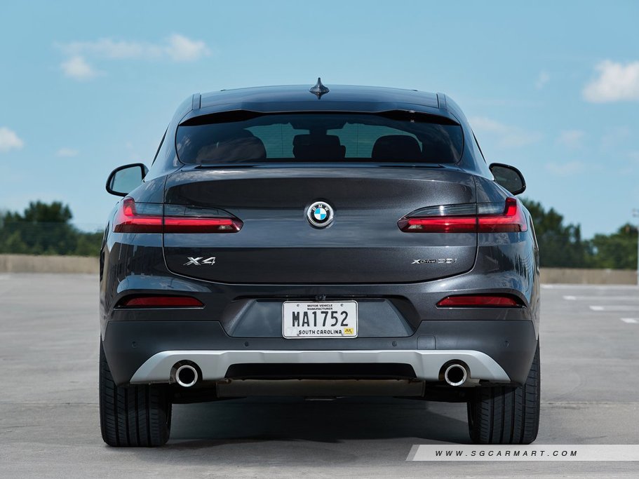 https://i.i-sgcm.com/new_cars/cars/12351/12351_g11