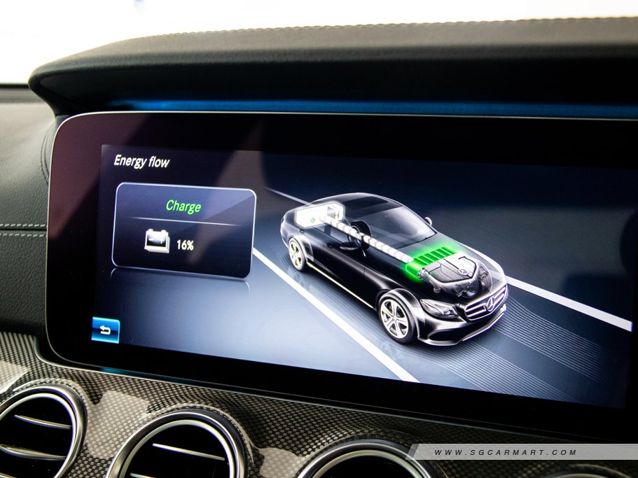 https://i.i-sgcm.com/new_cars/cars/12362/12362_g25