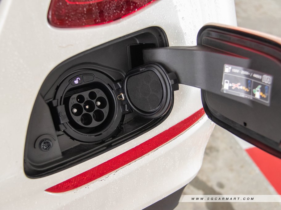 https://i.i-sgcm.com/new_cars/cars/12362/12362_g7