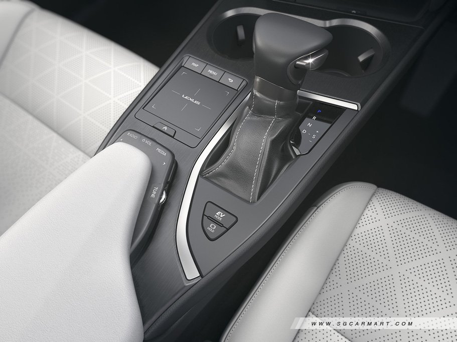 https://i.i-sgcm.com/new_cars/cars/12363/12363_g18