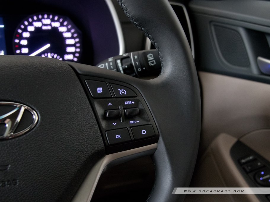 https://i.i-sgcm.com/new_cars/cars/12364/12364_g18