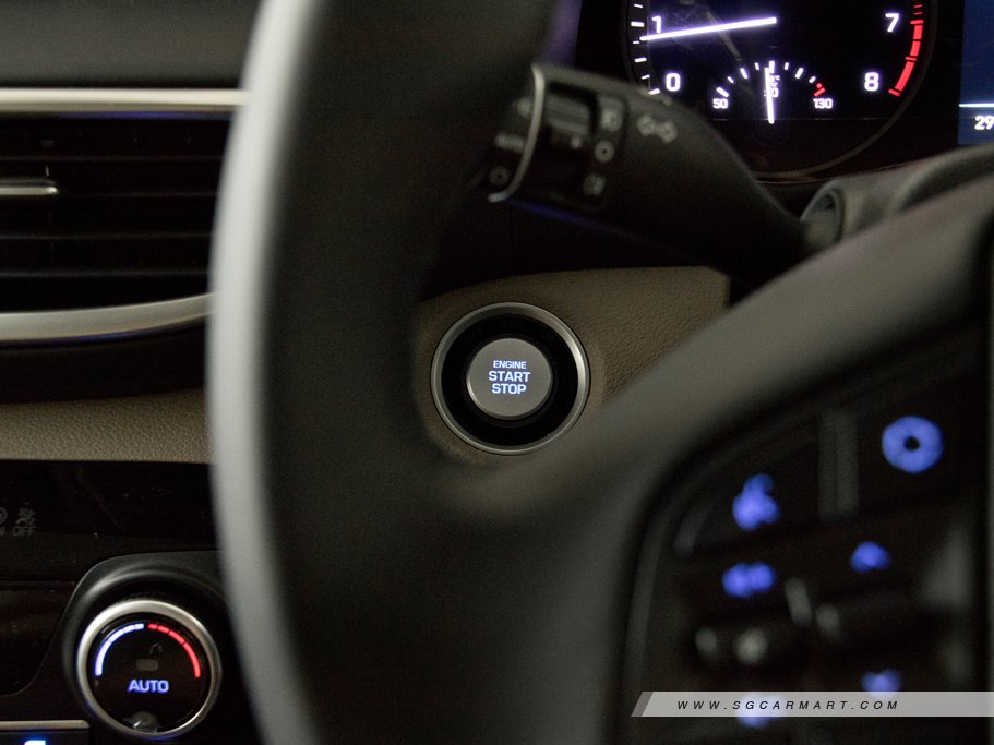 https://i.i-sgcm.com/new_cars/cars/12364/12364_g19