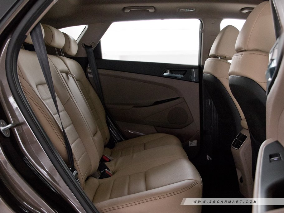 https://i.i-sgcm.com/new_cars/cars/12364/12364_g25