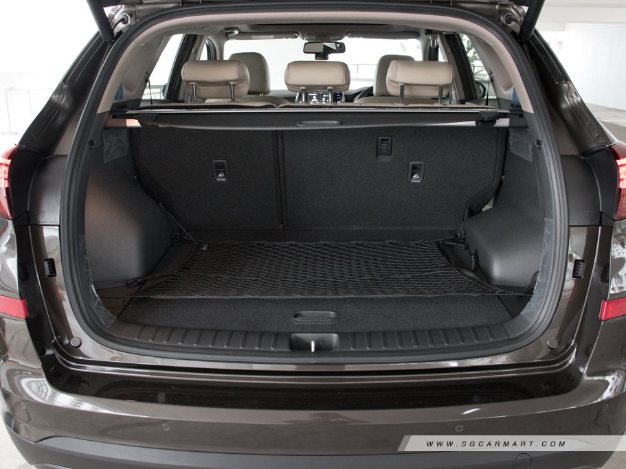 https://i.i-sgcm.com/new_cars/cars/12364/12364_g27