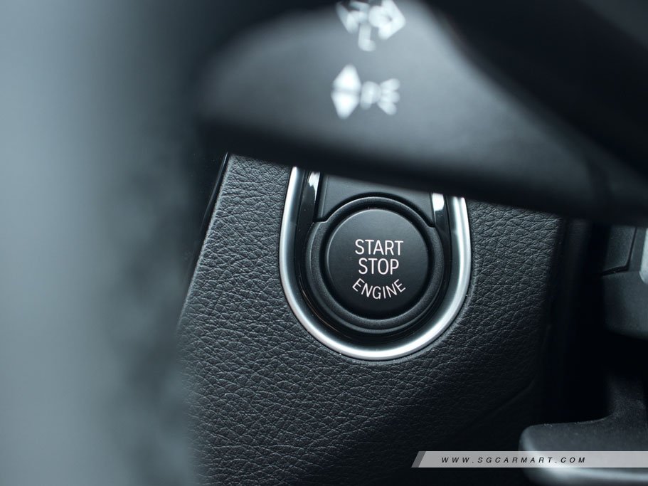https://i.i-sgcm.com/new_cars/cars/12366/12366_g18