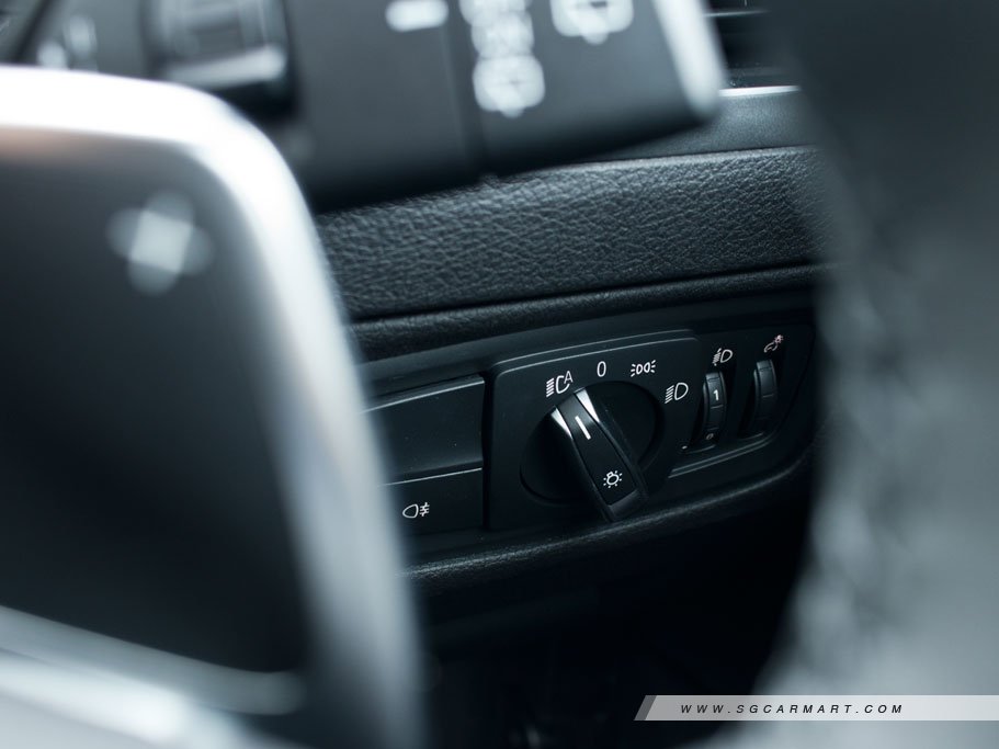 https://i.i-sgcm.com/new_cars/cars/12366/12366_g19