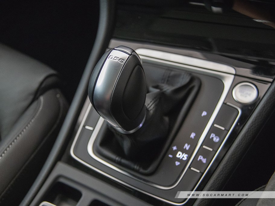 https://i.i-sgcm.com/new_cars/cars/12367/12367_g18