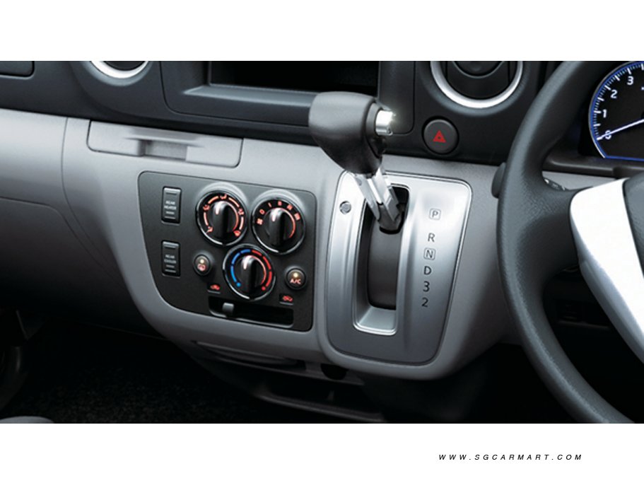 https://i.i-sgcm.com/new_cars/cars/12372/12372_g11