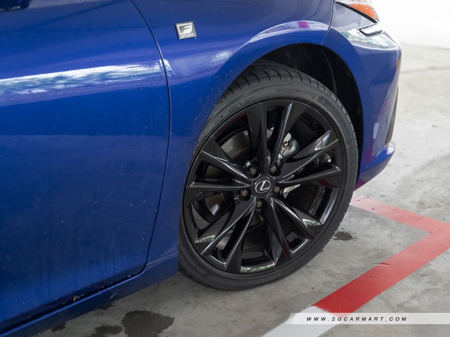 https://i.i-sgcm.com/new_cars/cars/12374/12374_g11