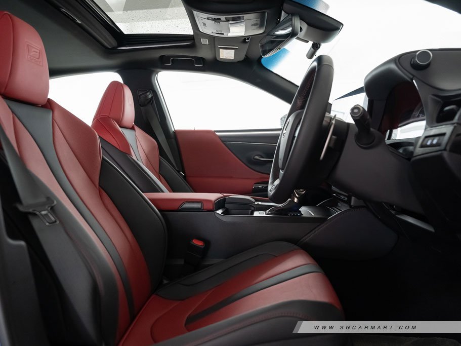 https://i.i-sgcm.com/new_cars/cars/12374/12374_g13