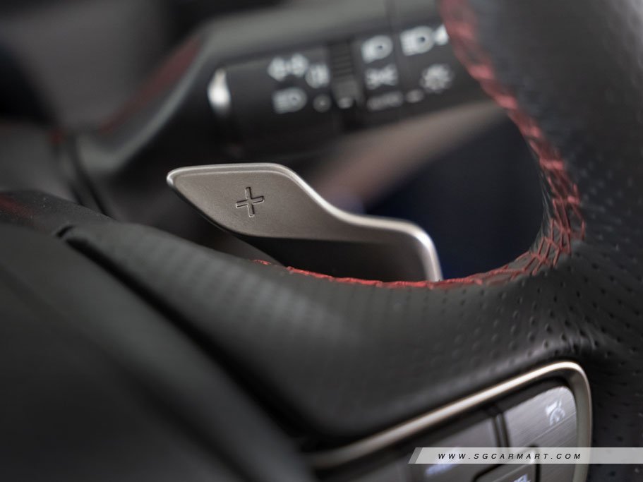https://i.i-sgcm.com/new_cars/cars/12374/12374_g22