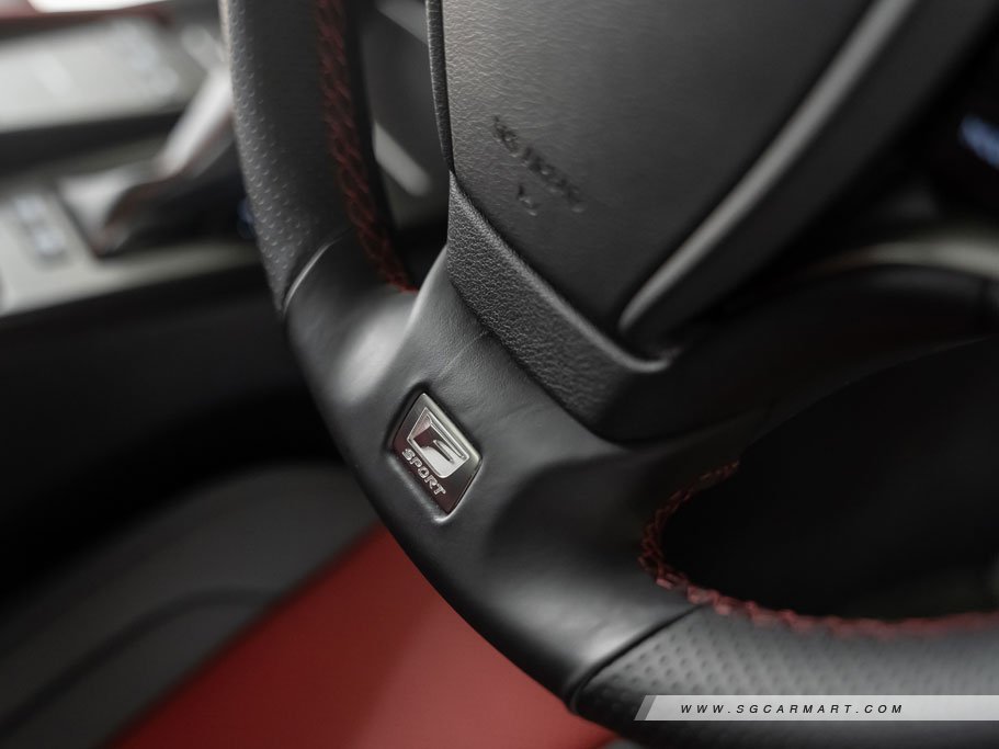 https://i.i-sgcm.com/new_cars/cars/12374/12374_g23