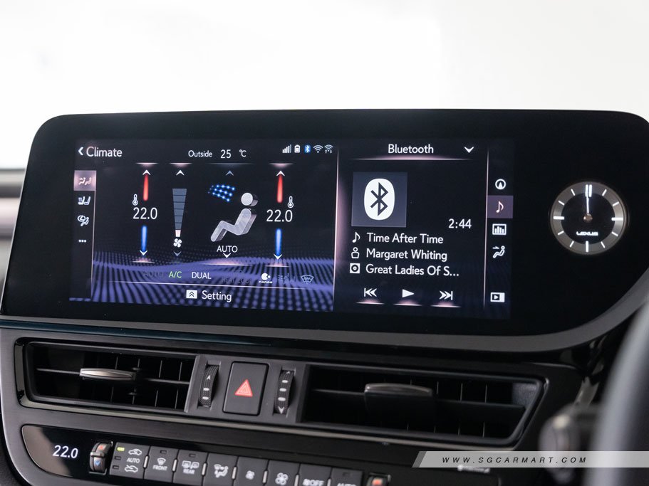 https://i.i-sgcm.com/new_cars/cars/12374/12374_g25