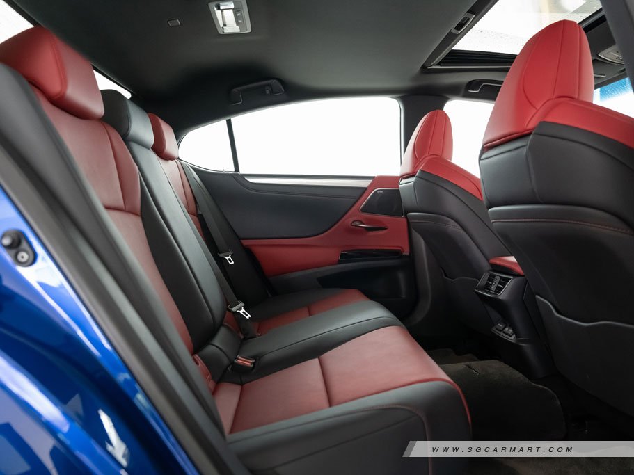 https://i.i-sgcm.com/new_cars/cars/12374/12374_g39