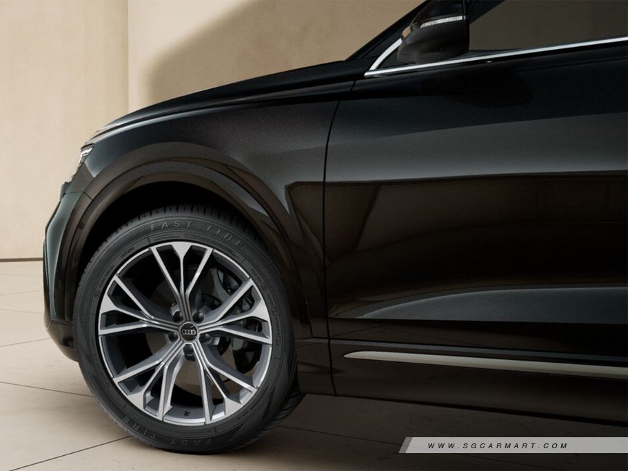 https://i.i-sgcm.com/new_cars/cars/12380/12380_g56