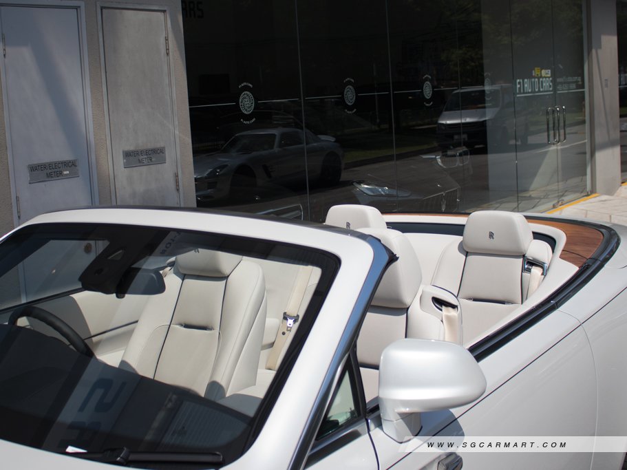 https://i.i-sgcm.com/new_cars/cars/12381/12381_g12