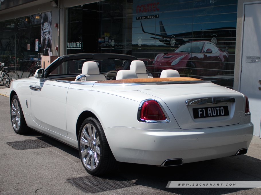 https://i.i-sgcm.com/new_cars/cars/12381/12381_g14