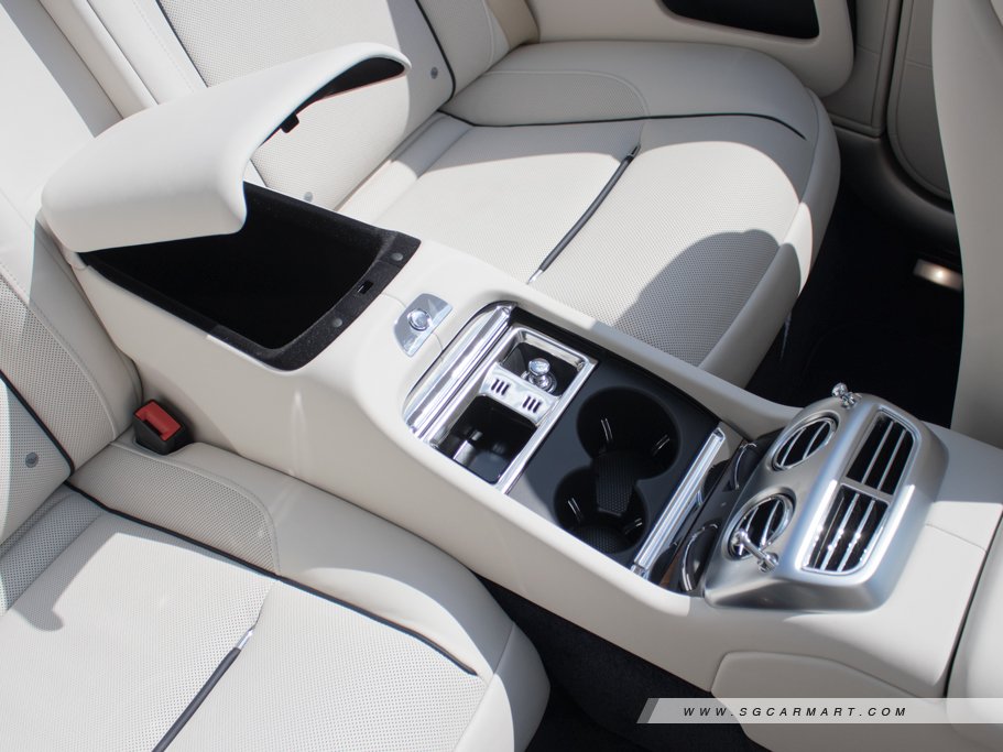 https://i.i-sgcm.com/new_cars/cars/12381/12381_g46