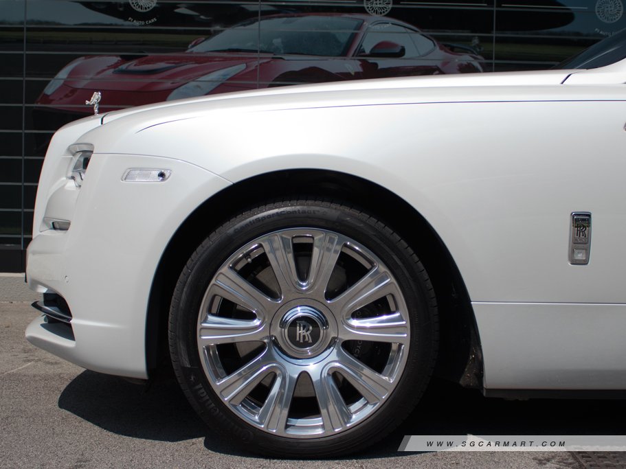 https://i.i-sgcm.com/new_cars/cars/12381/12381_g8