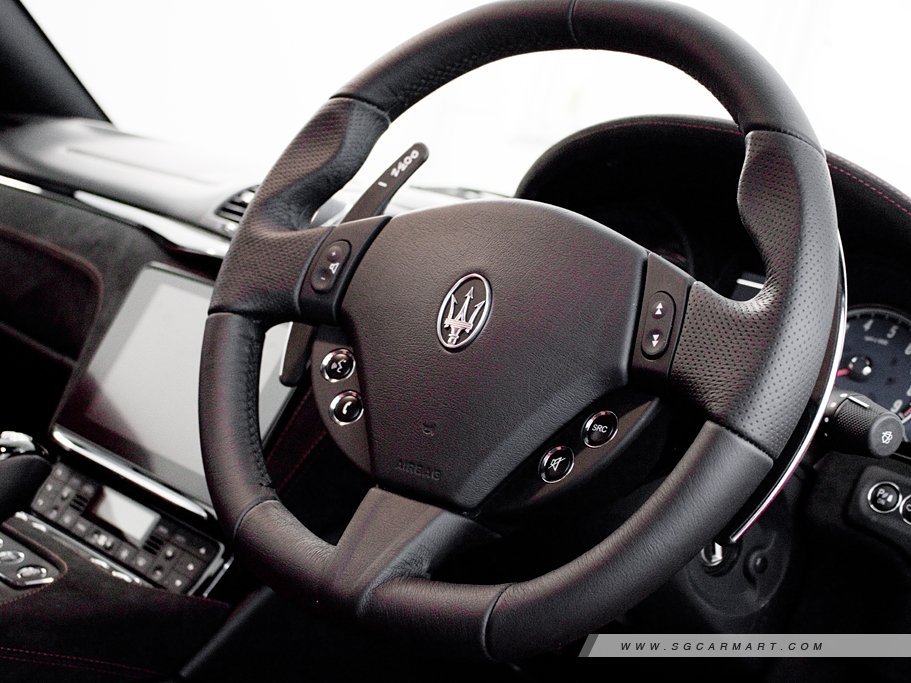 https://i.i-sgcm.com/new_cars/cars/12382/12382_g10