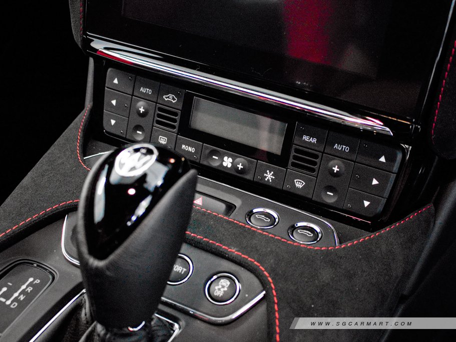 https://i.i-sgcm.com/new_cars/cars/12382/12382_g13